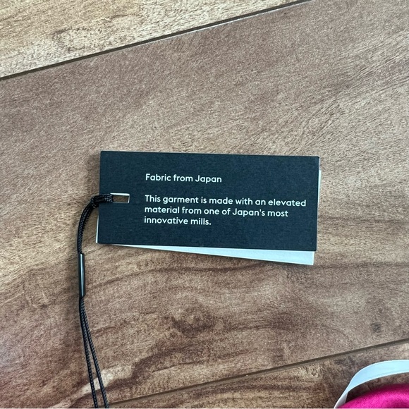 NWT Aritzia Babaton Blaze Pink Satin Bodysuit - Picture 8 of 9